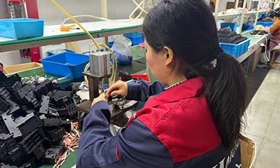 /Why Buyers from 5 Continents Choose Hongxi Electric for MCB, RCCB, and Contactor Supply